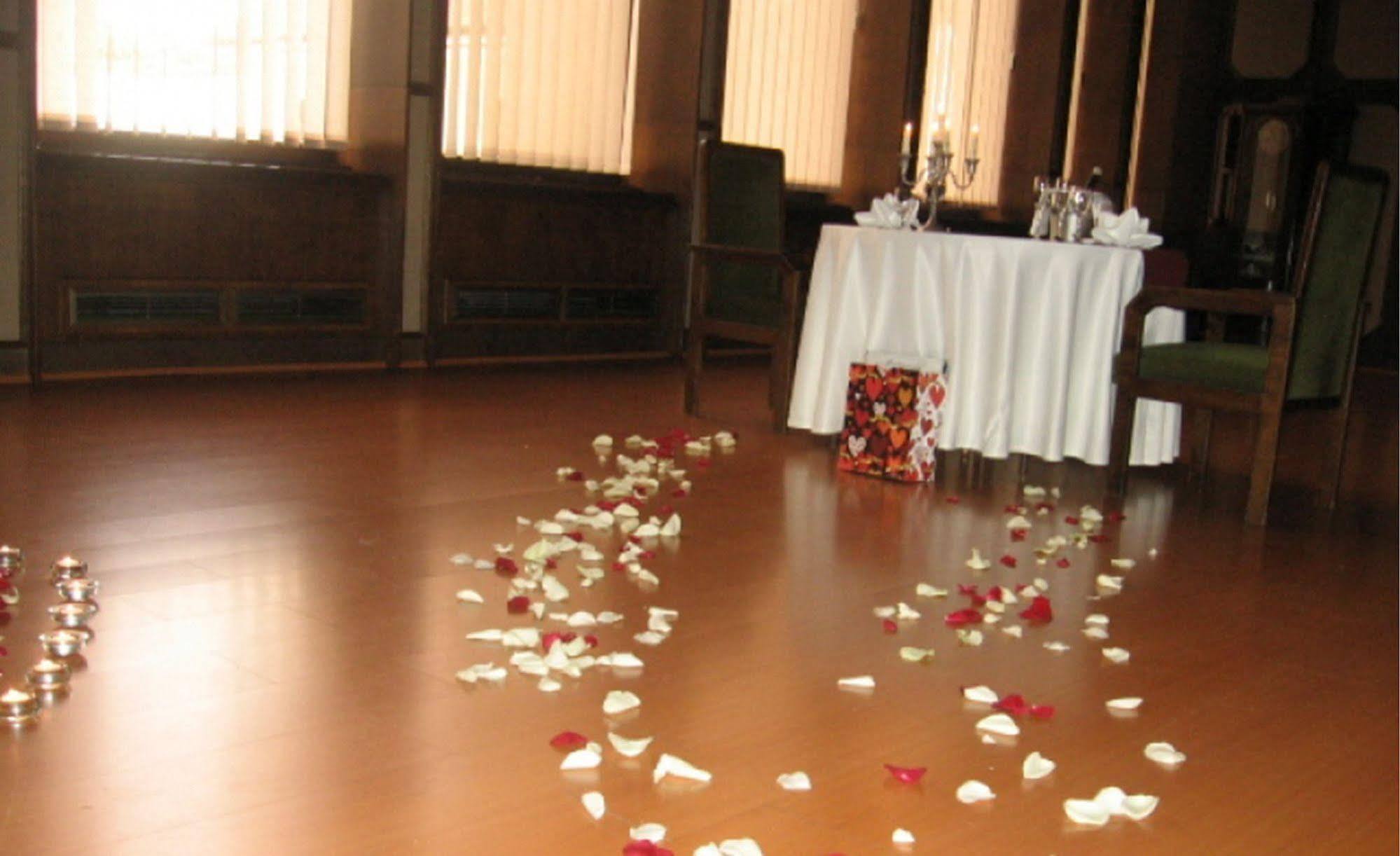 Hotel Konferencia Győr Extérieur photo